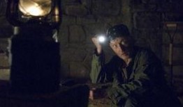 生人活埋在线观看,惊悚揭秘，生死边缘的生存挑战